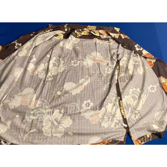 Tommy Bahama Mens 100% Silk Hawaiian Style Shirt Size L Dark Brown Floral - Picture 12 of 13